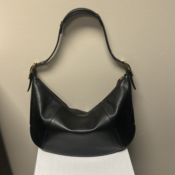 Coach Black 9215 Vintage Shoulder Bag Purse Hobo Fortune Cookie Crescent Style - Picture 1 of 12